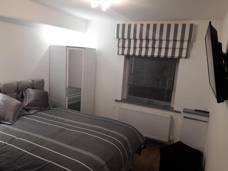 The New Accommodation Free Complementary Breakfast Tibshelf Exterior photo