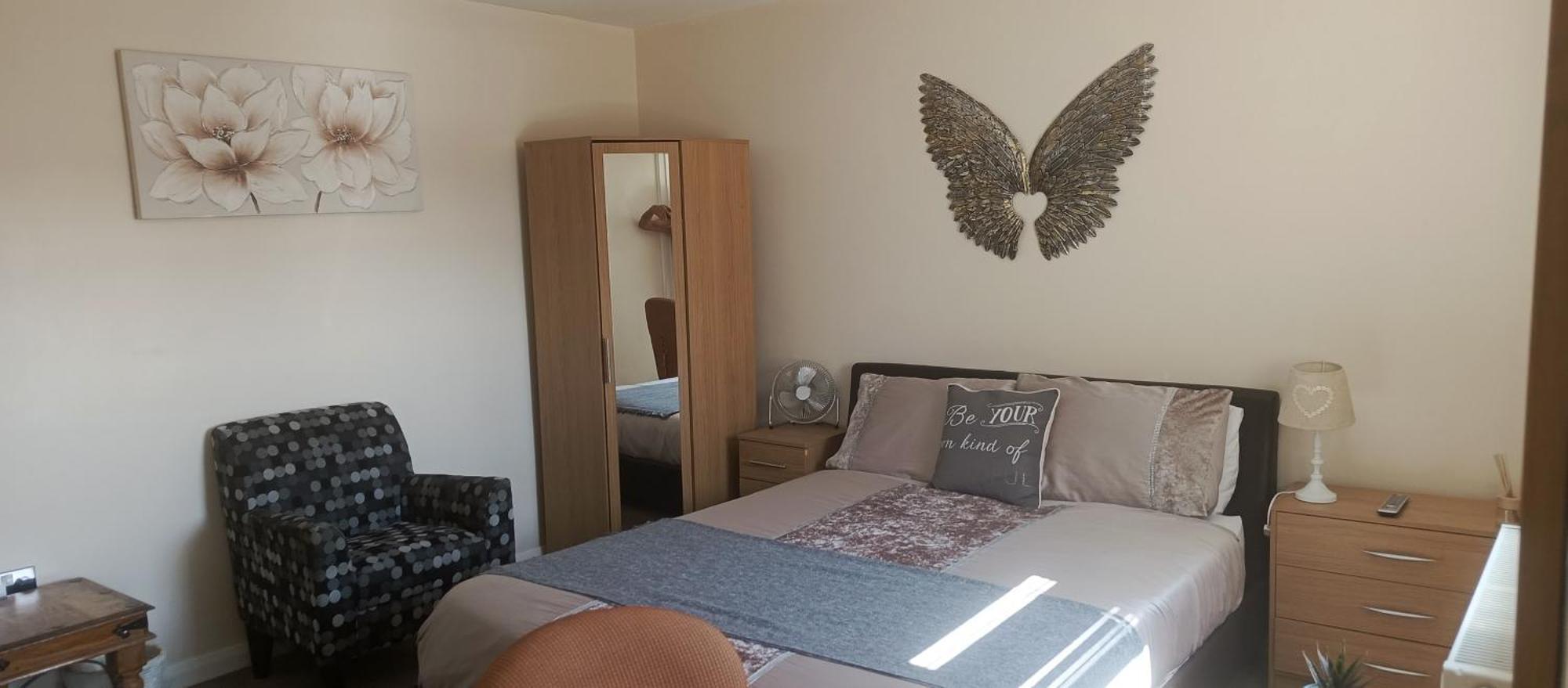 The New Accommodation Free Complementary Breakfast Tibshelf Exterior photo